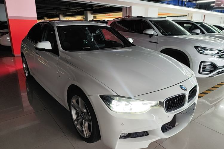 Used BMW 3 Series 2017 320i M Sport Front Right 45 Deg
