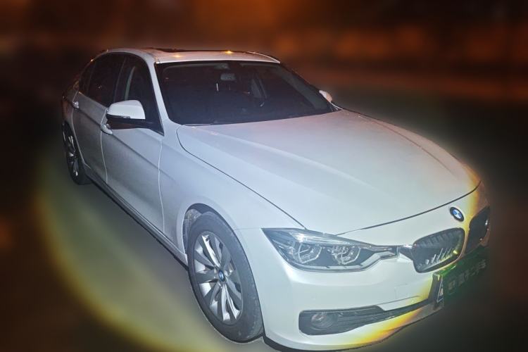 Used BMW 3 Series 2017 318Li Fashion Model Front Right 45 Deg