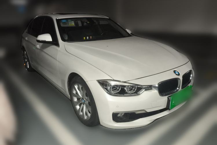 Used BMW 3 Series 2017 318Li Fashion Model Front Right 45 Deg