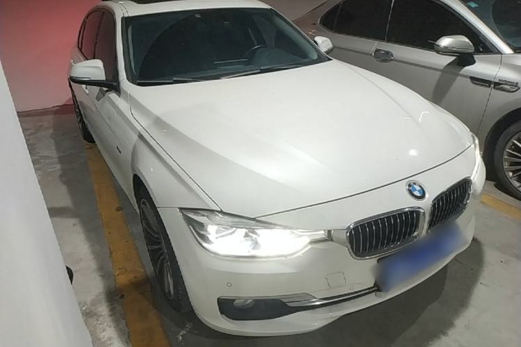 Used BMW 3 Series 2017 320Li Luxury Design Package Front Right 45 Deg