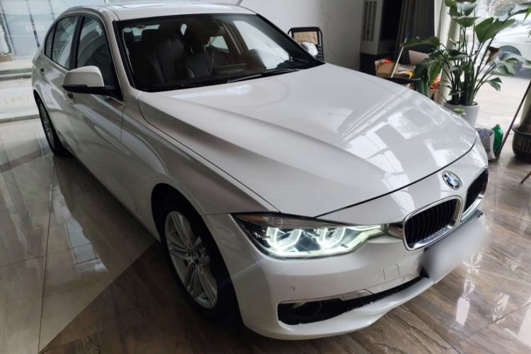 Used BMW 3 Series 2017 320Li Fashion Model Front Right 45 Deg