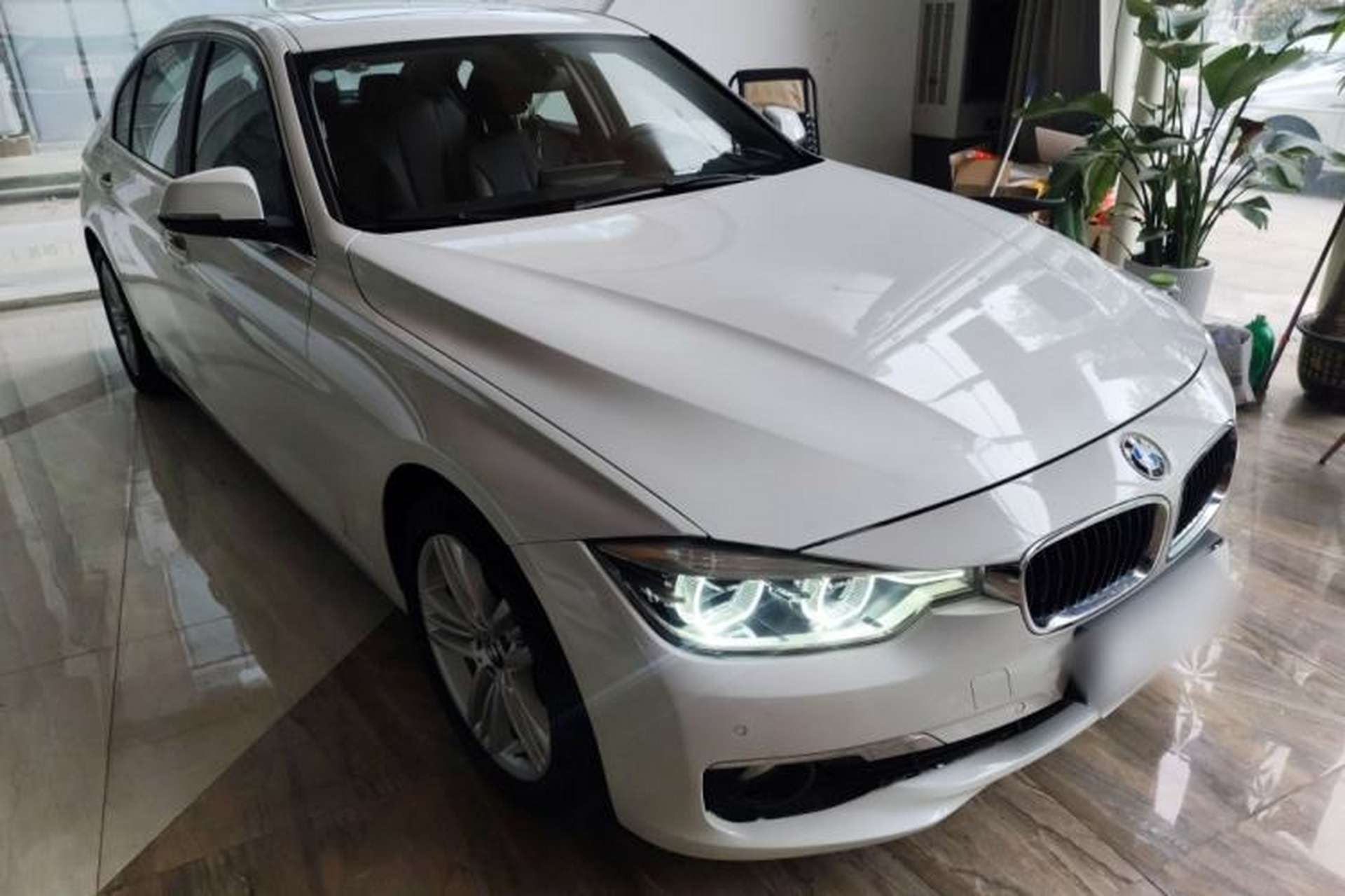 Used BMW 3 Series 2017 320Li Fashion Model Front Right 45 Deg