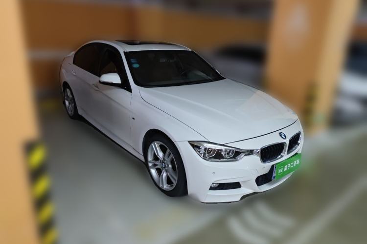 Used BMW 3 Series 2017 320i M Sport Front Right 45 Deg