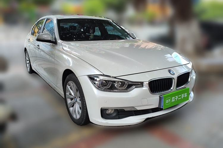 Used BMW 3 Series 2017 318Li Fashion Model Front Right 45 Deg