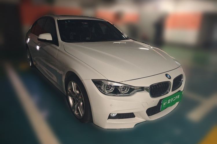 Used BMW 3 Series 2017 320i M Sport Front Right 45 Deg