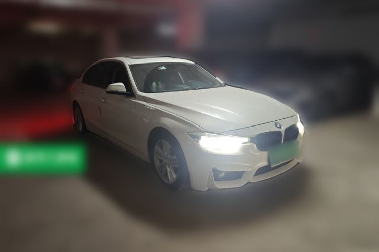 Used BMW 3 Series 2017 318Li Fashion Model Front Right 45 Deg