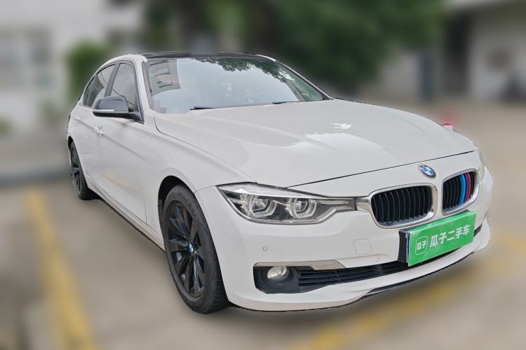 Used BMW 3 Series 2017 318Li Fashion Model Front Right 45 Deg