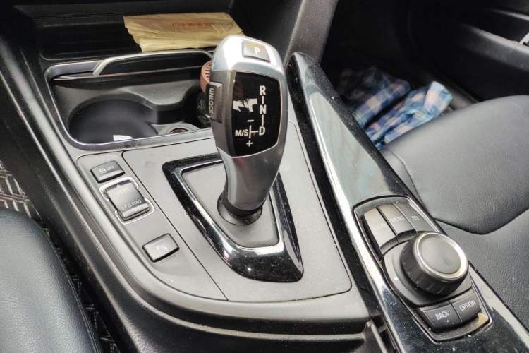 Used BMW 3 Series 2017 320Li Fashion Model Gear Lever