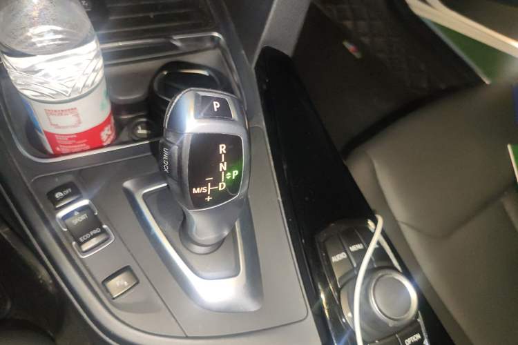 Used BMW 3 Series 2017 320Li Fashion Model Gear Lever