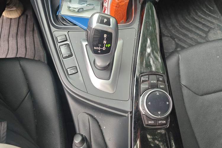 Used BMW 3 Series 2017 320Li Fashion Model Gear Lever