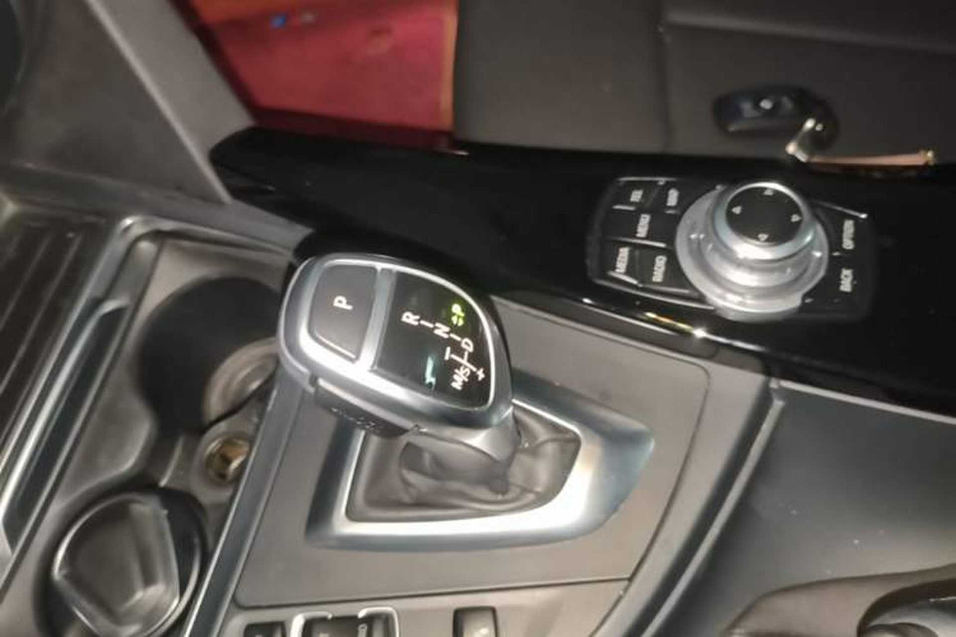 Used BMW 3 Series 2017 320Li M Sport Edition Gear Lever