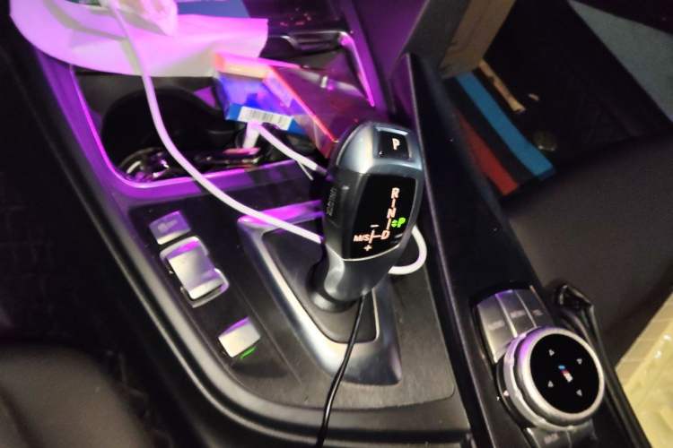 Used BMW 3 Series 2017 320Li Fashion Model Gear Lever