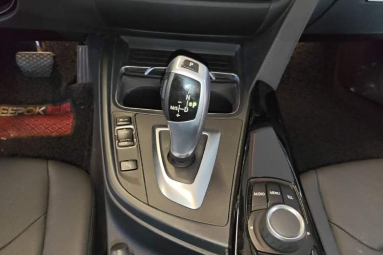 Used BMW 3 Series 2017 320Li Fashion Model Gear Lever