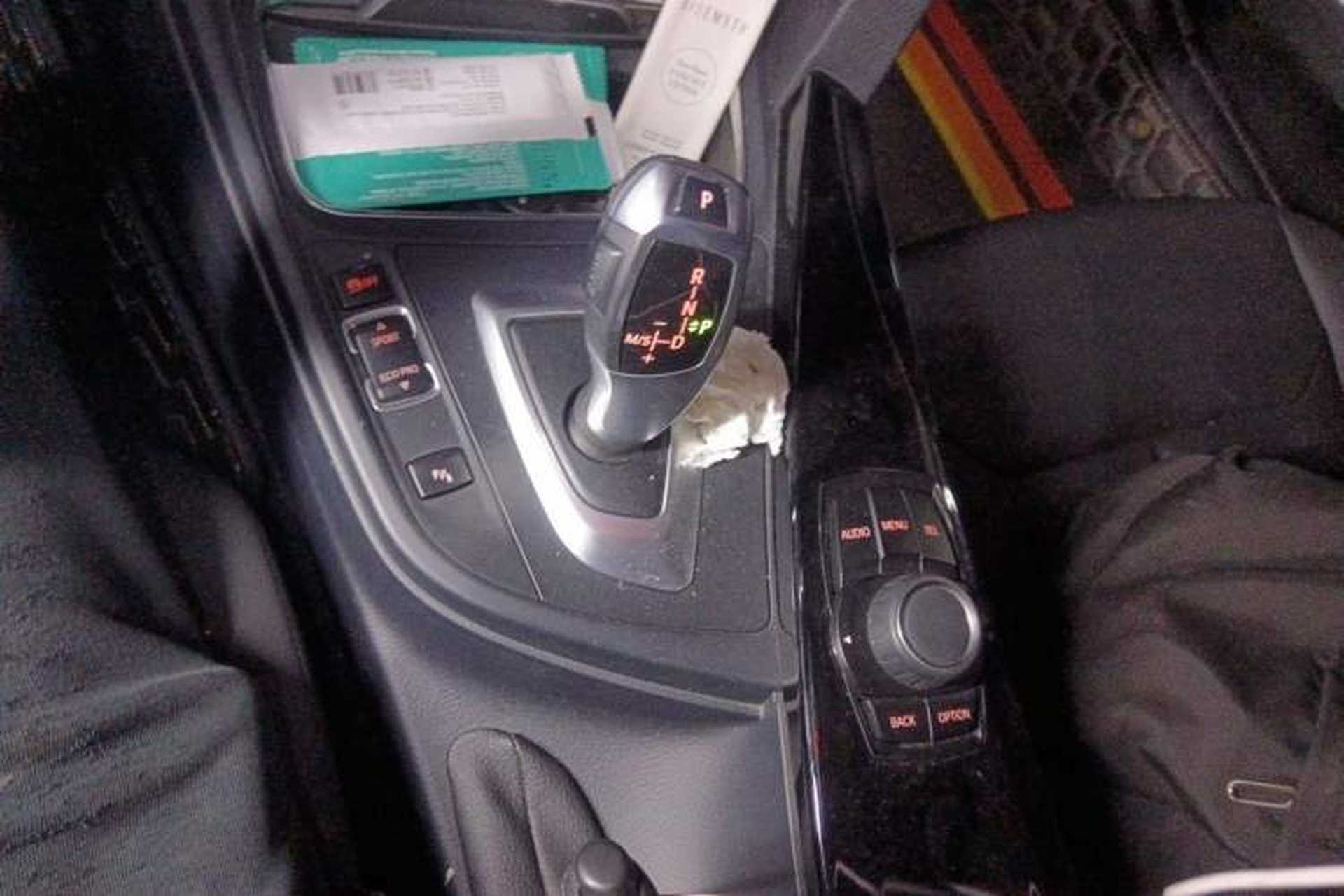 Used BMW 3 Series 2017 320Li Fashion Model Gear Lever