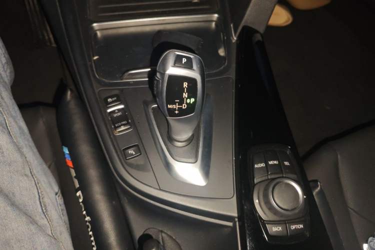 Used BMW 3 Series 2017 320Li Fashion Model Gear Lever