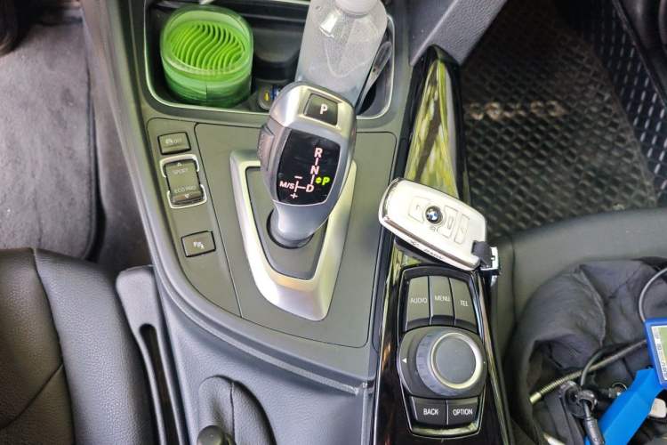Used BMW 3 Series 2017 320Li Fashion Model Gear Lever