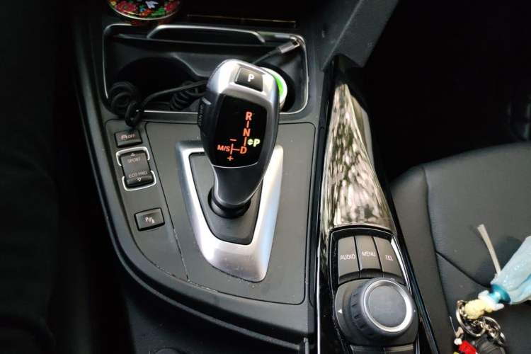 Used BMW 3 Series 2017 320Li Fashion Model Gear Lever