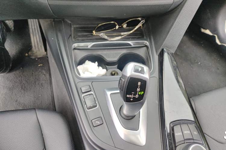 Used BMW 3 Series 2017 320Li Fashion Model Gear Lever