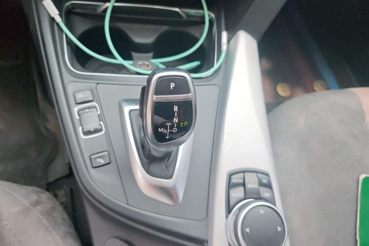 Used BMW 3 Series 2017 320i M Sport Gear Lever