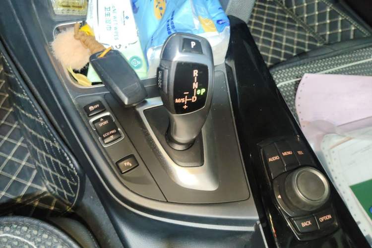 Used BMW 3 Series 2017 320Li Fashion Model Gear Lever