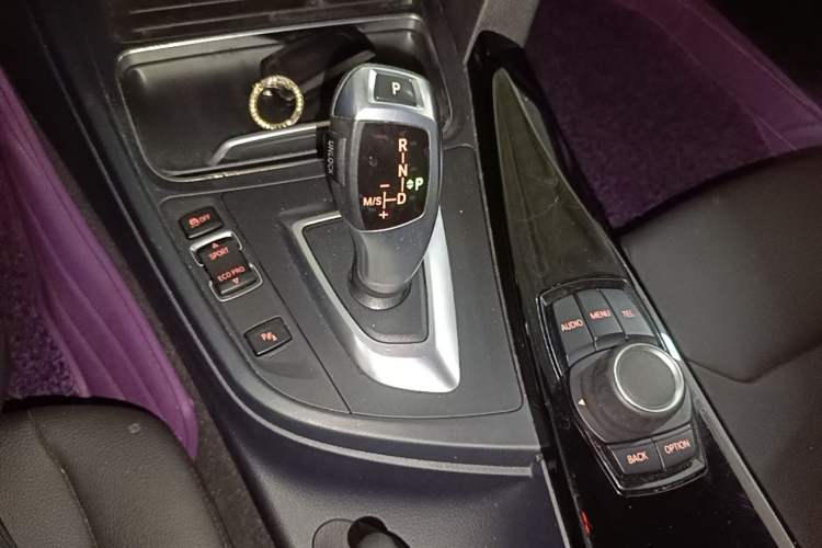 Used BMW 3 Series 2017 320Li Fashion Model Gear Lever