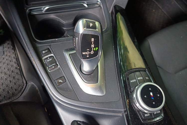 Used BMW 3 Series 2017 320Li Fashion Model Gear Lever
