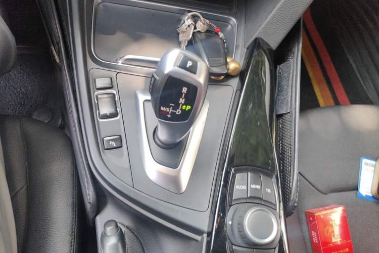 Used BMW 3 Series 2017 320Li Fashion Model Gear Lever