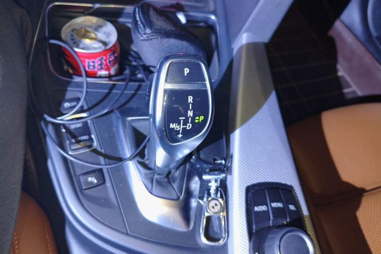 Used BMW 3 Series 2017 320i M Sport Gear Lever