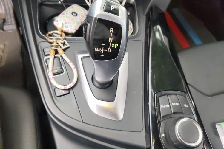 Used BMW 3 Series 2017 318Li Fashion Model Gear Lever