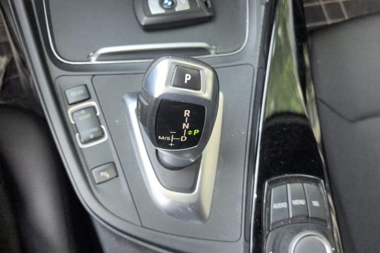 Used BMW 3 Series 2017 320Li Fashion Model Gear Lever