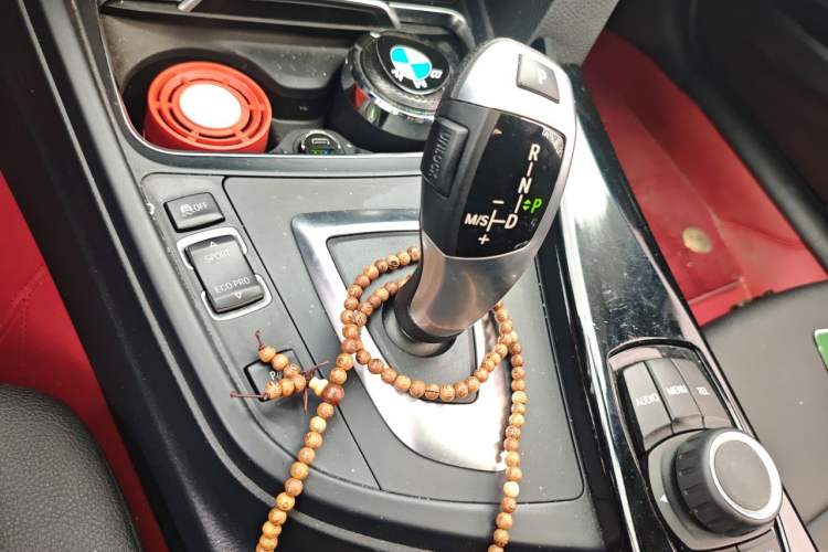 Used BMW 3 Series 2017 320Li Fashion Model Gear Lever