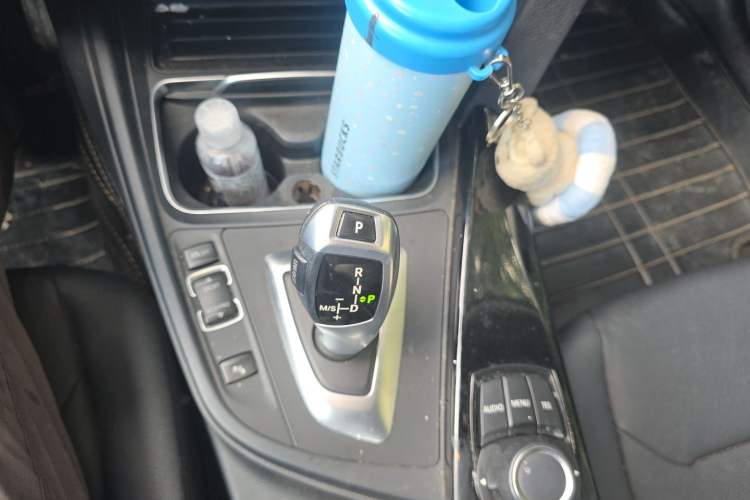 Used BMW 3 Series 2017 318Li Fashion Model Gear Lever