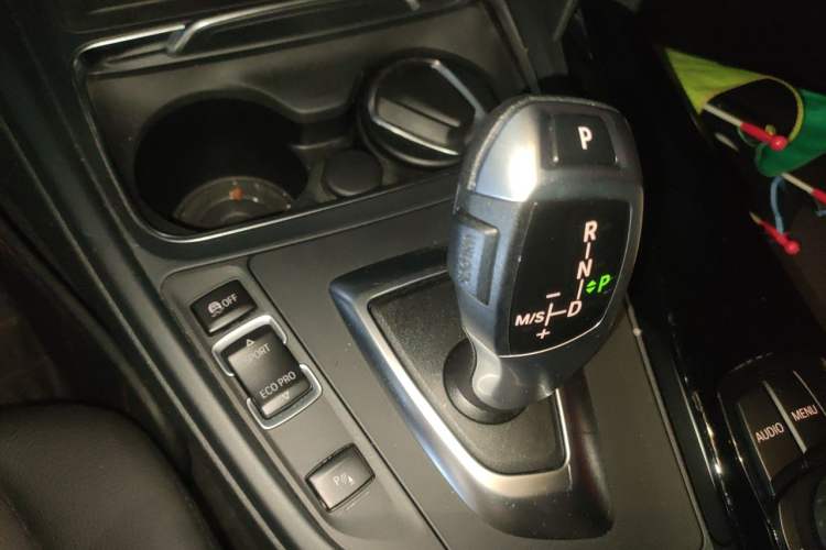 Used BMW 3 Series 2017 320Li Fashion Model Gear Lever