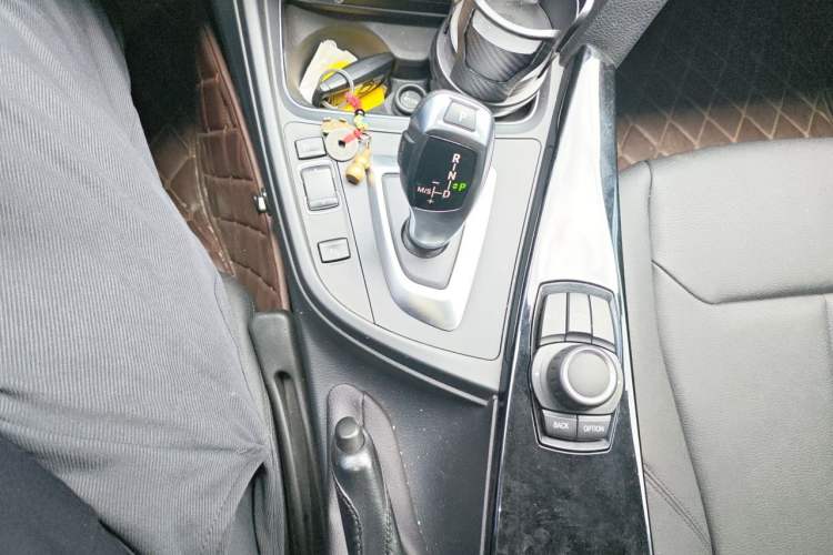 Used BMW 3 Series 2017 320Li Fashion Model Gear Lever