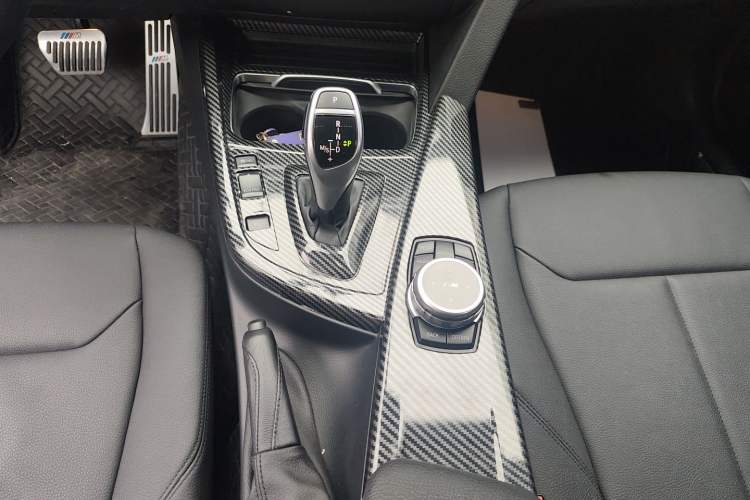 Used BMW 3 Series 2017 320Li M Sport Edition Gear Lever