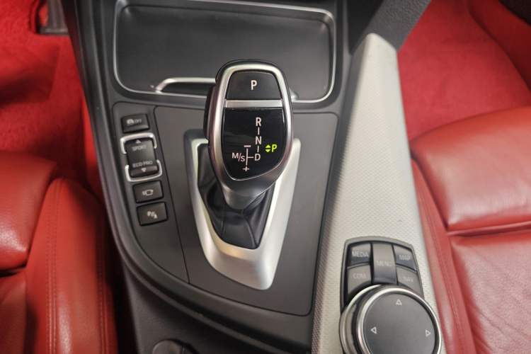 Used BMW 3 Series 2017 330i M Sport Edition Gear Lever
