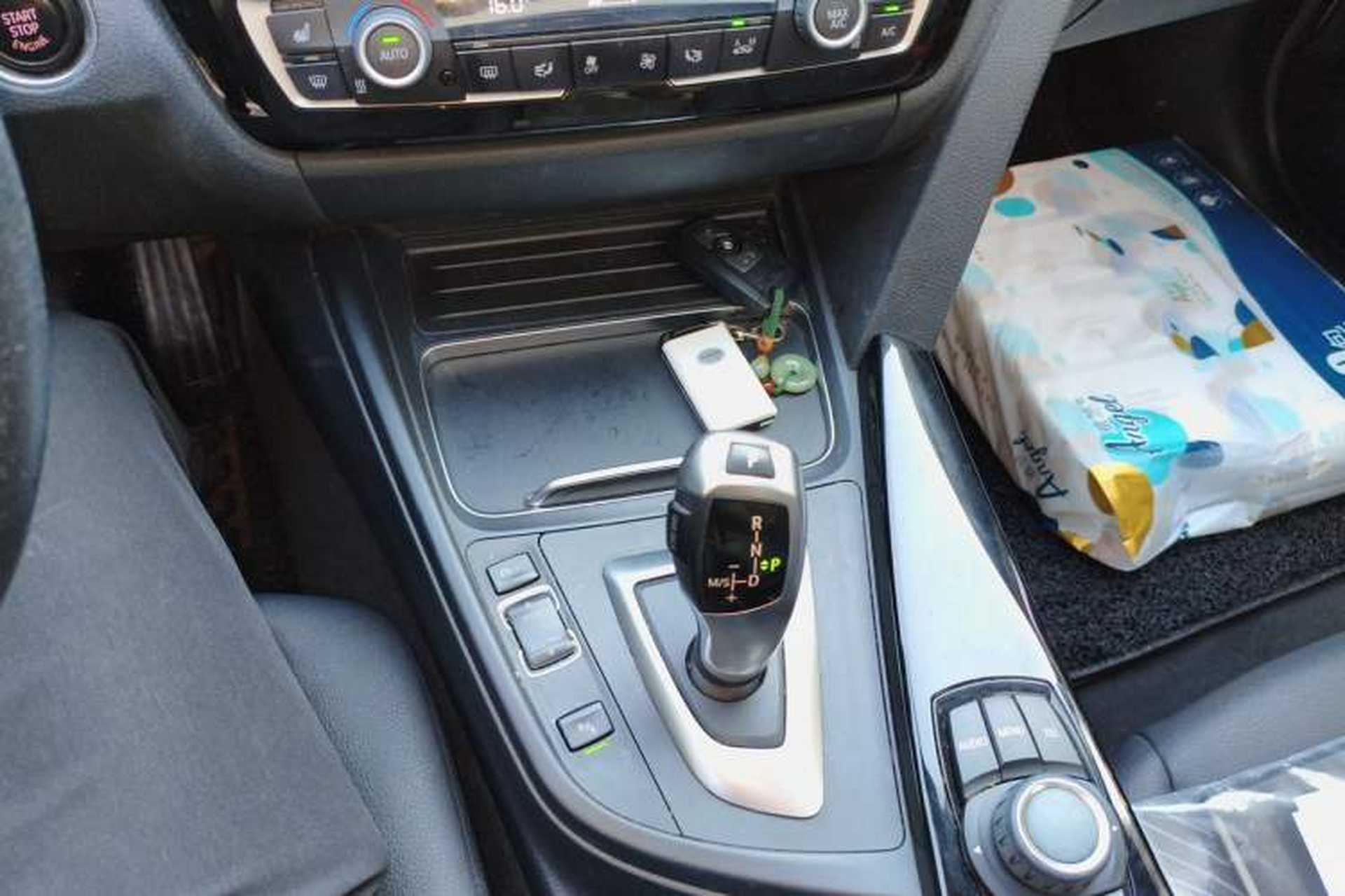 Used BMW 3 Series 2017 320Li Fashion Model Gear Lever