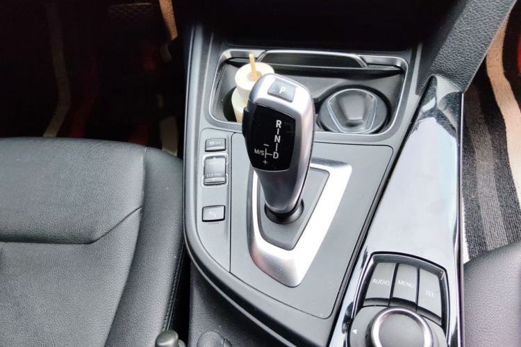 Used BMW 3 Series 2017 320Li Fashion Model Gear Lever