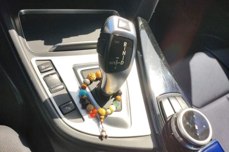 Used BMW 3 Series 2017 320Li Fashion Model Gear Lever