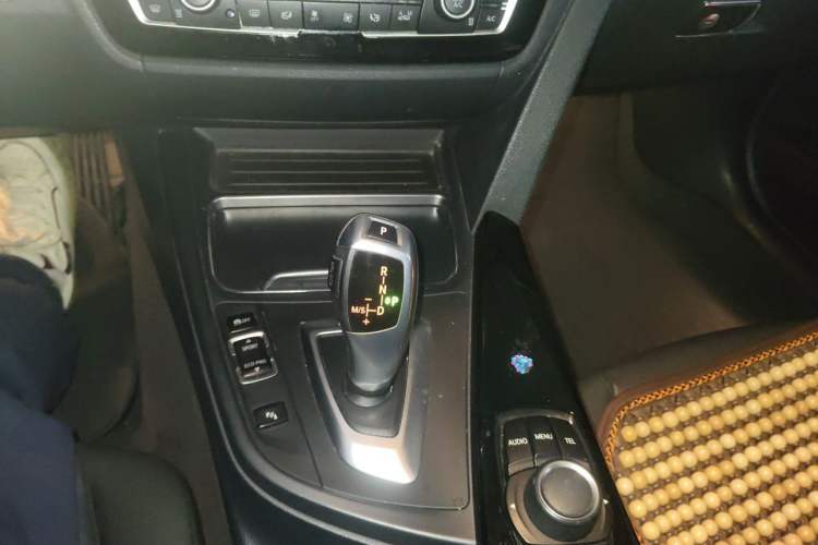 Used BMW 3 Series 2017 318Li Fashion Model Gear Lever