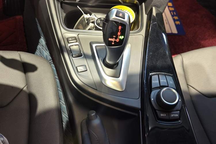Used BMW 3 Series 2017 320Li Fashion Model Gear Lever