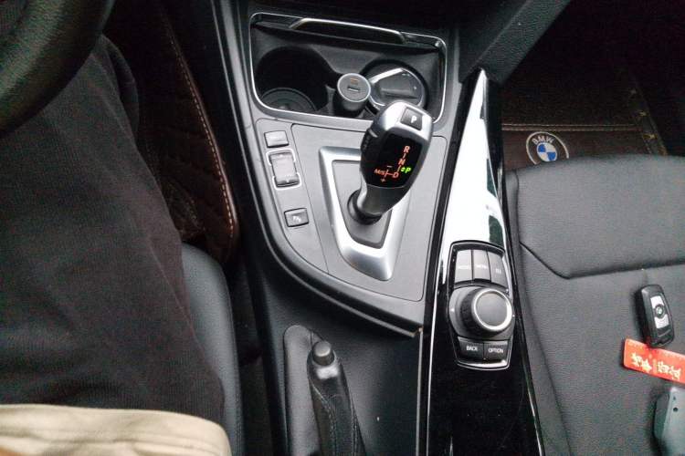 Used BMW 3 Series 2017 320Li Fashion Model Gear Lever