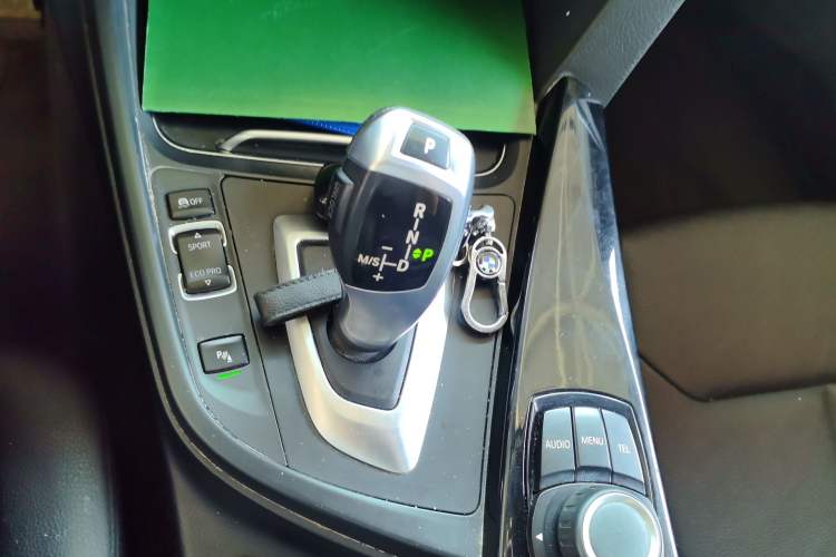 Used BMW 3 Series 2017 320Li Fashion Model Gear Lever