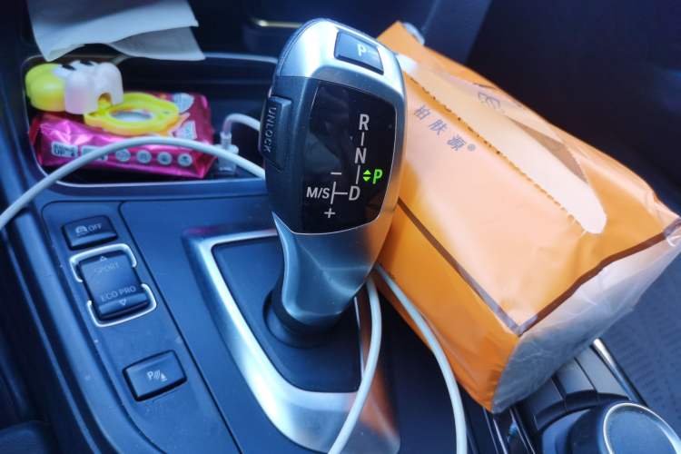 Used BMW 3 Series 2017 320Li Fashion Model Gear Lever