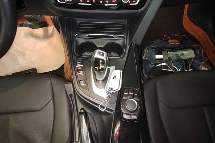 Used BMW 3 Series 2017 318Li Fashion Model Gear Lever