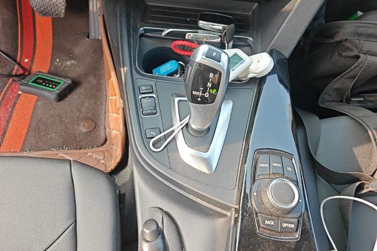 Used BMW 3 Series 2017 320Li Fashion Model Gear Lever
