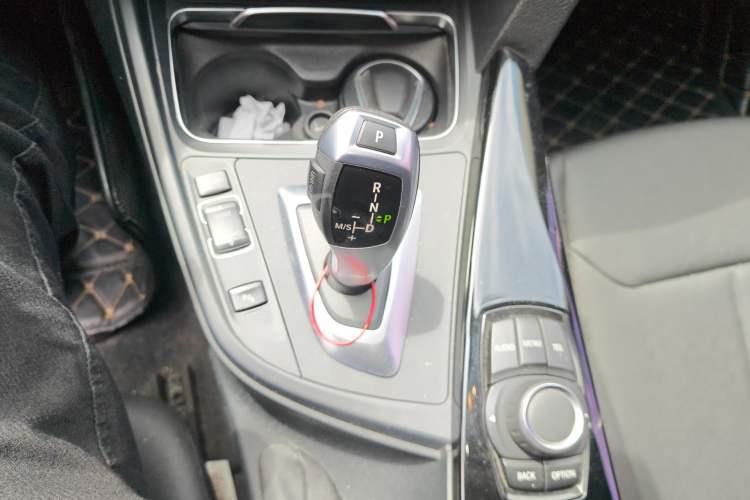 Used BMW 3 Series 2017 320Li Fashion Model Gear Lever