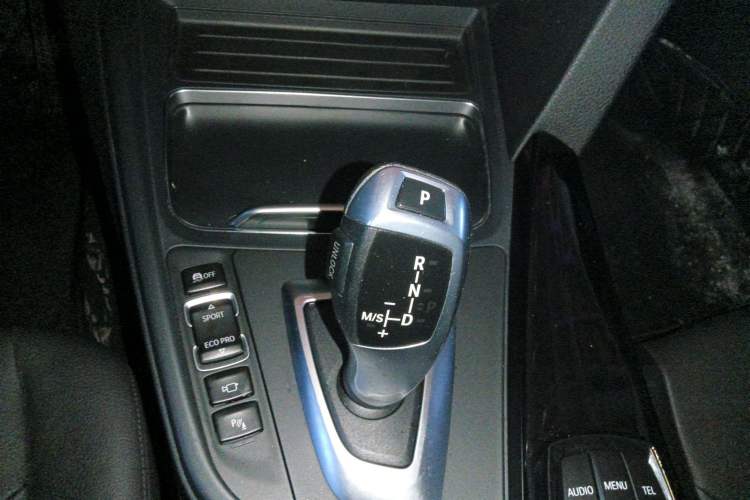 Used BMW 3 Series 2017 320Li xDrive Fashion Model Gear Lever