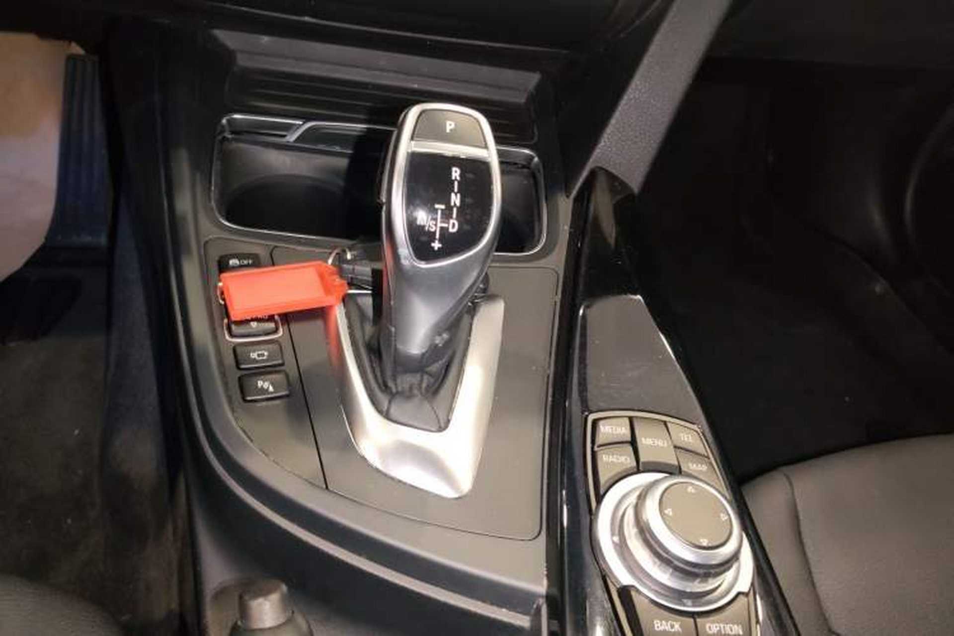 Used BMW 3 Series 2017 320Li M Sport Edition Gear Lever