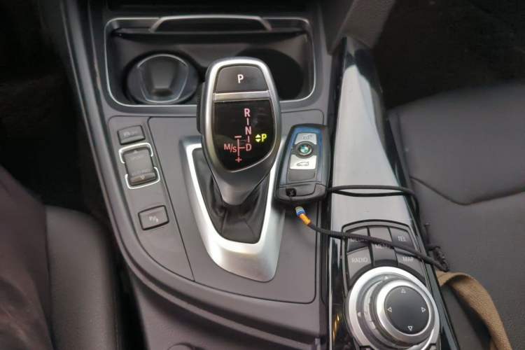 Used BMW 3 Series 2017 320Li M Sport Edition Gear Lever